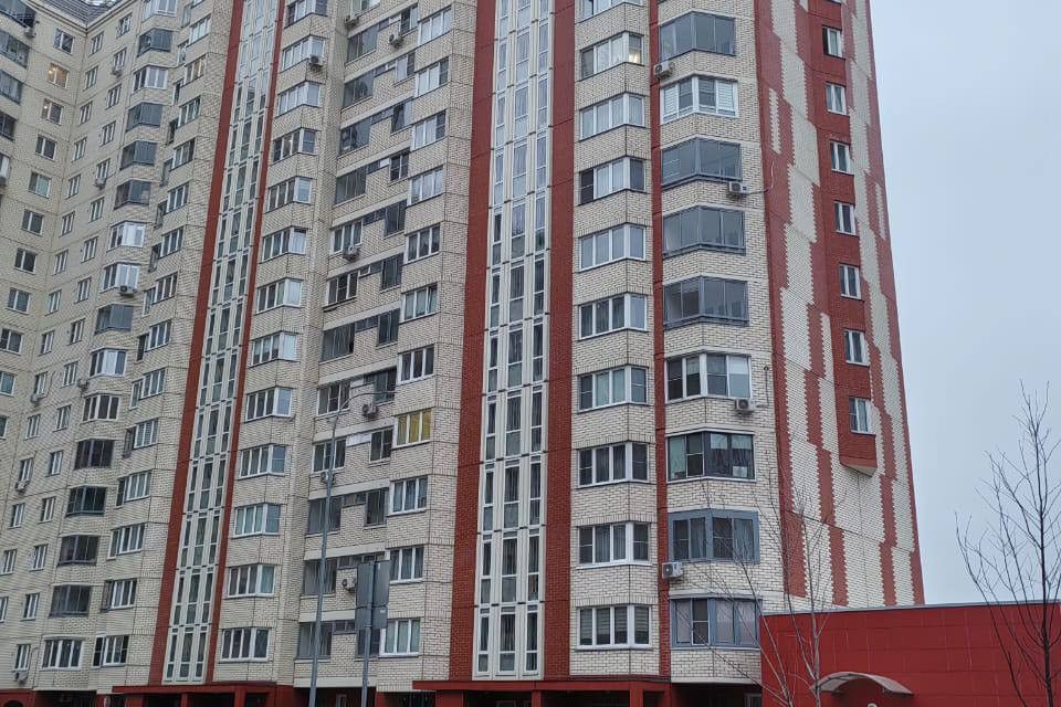 Продаётся 1-комнатная квартира, 37.9 м²