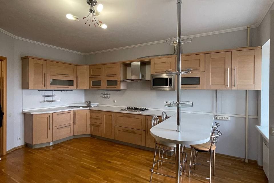 Сдаётся 3-комнатная квартира, 120 м²