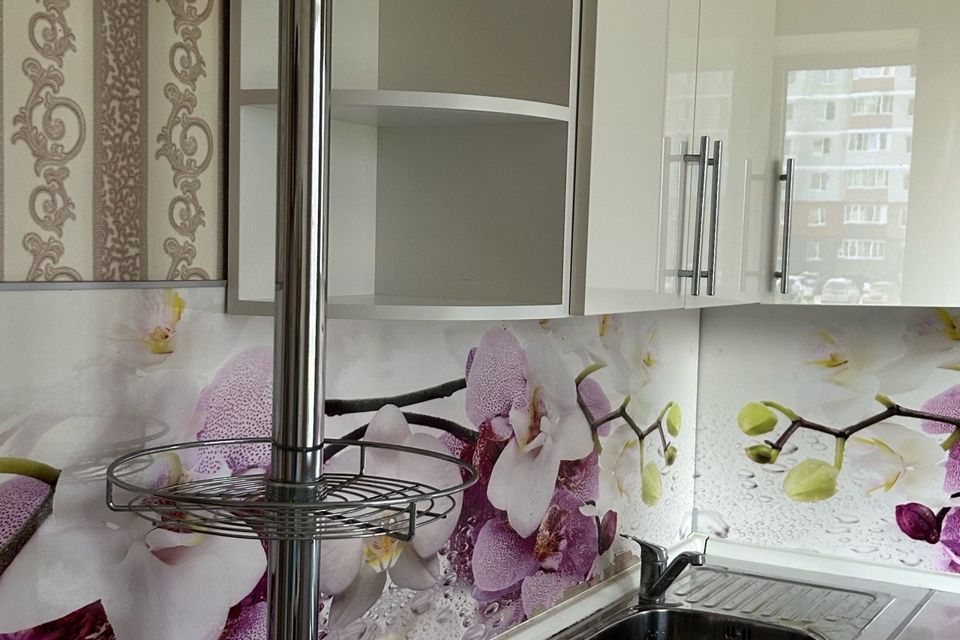 Продаётся 1-комнатная квартира, 42 м²