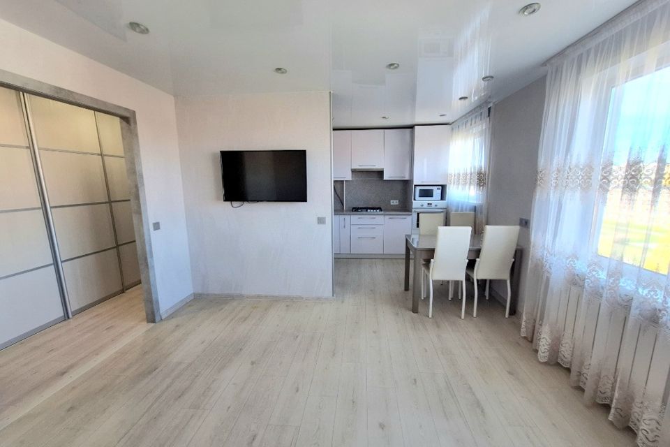Продаётся 3-комнатная квартира, 83.7 м²