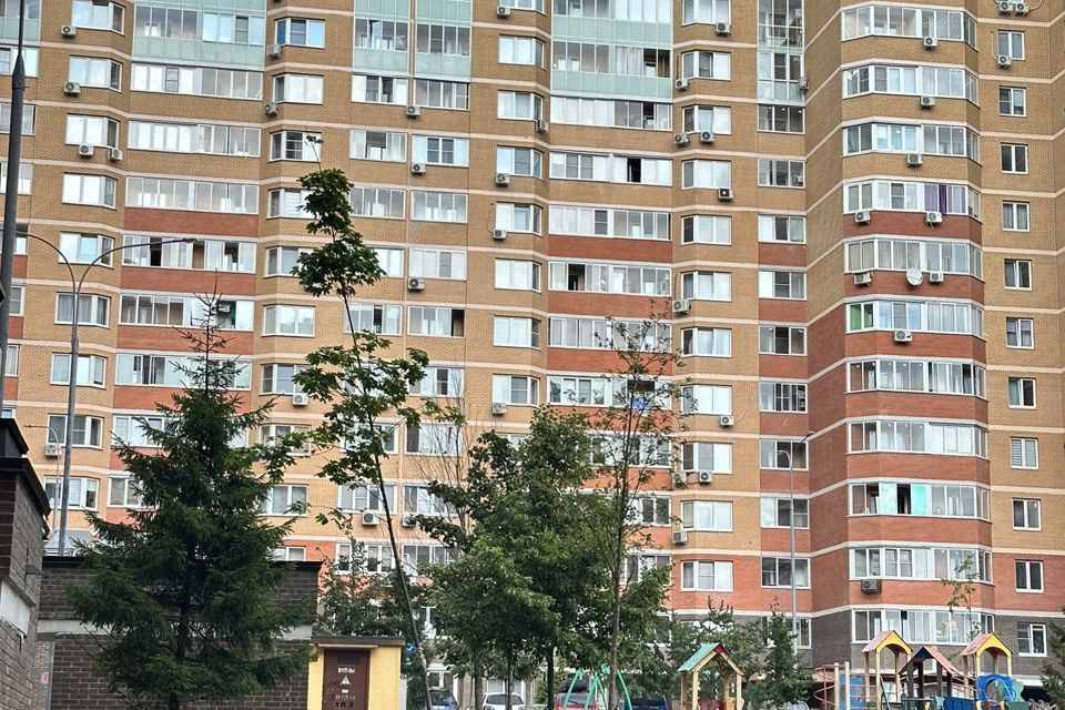 Продаётся 1-комнатная квартира, 48 м²