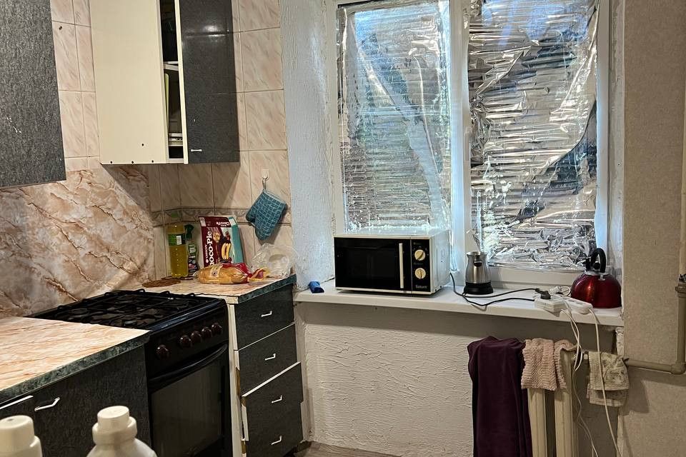 Продаётся 3-комнатная квартира, 44.9 м²