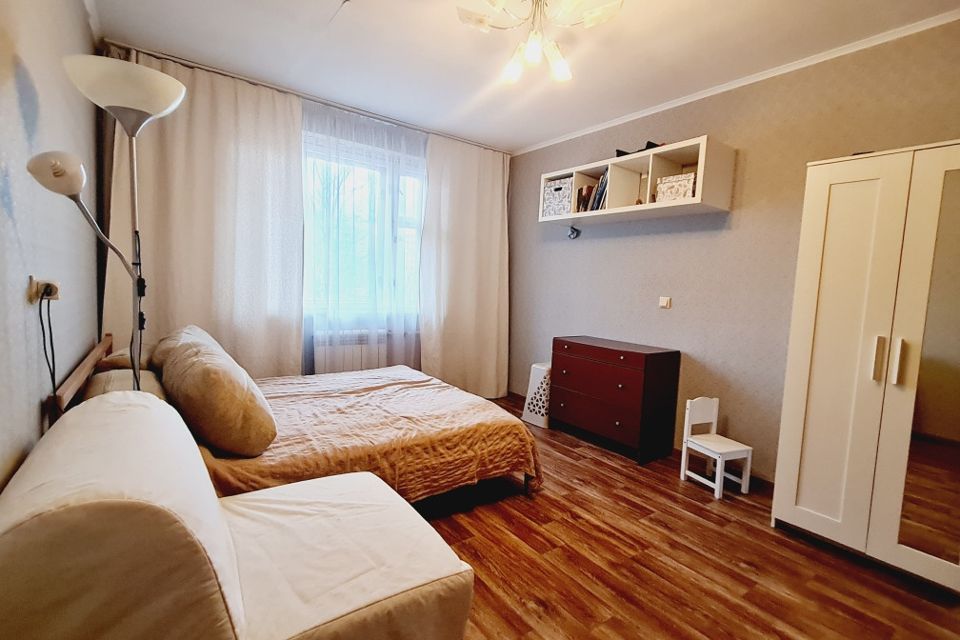 Продаётся 4-комнатная квартира, 95.6 м²