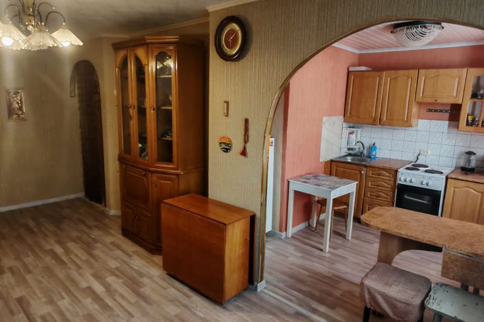 Продаётся 2-комнатная квартира, 42 м²