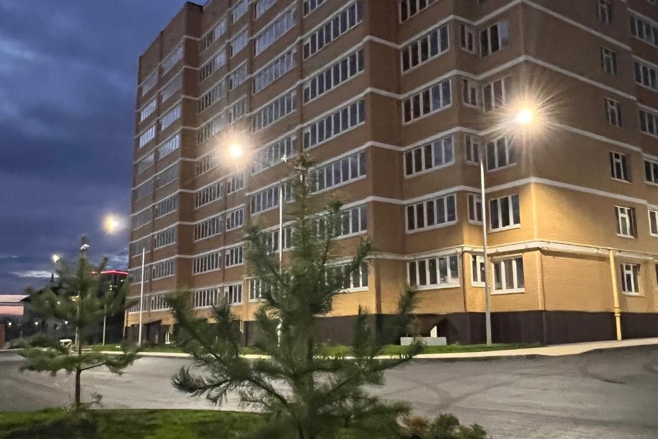 Продаётся 1-комнатная квартира, 42.8 м²