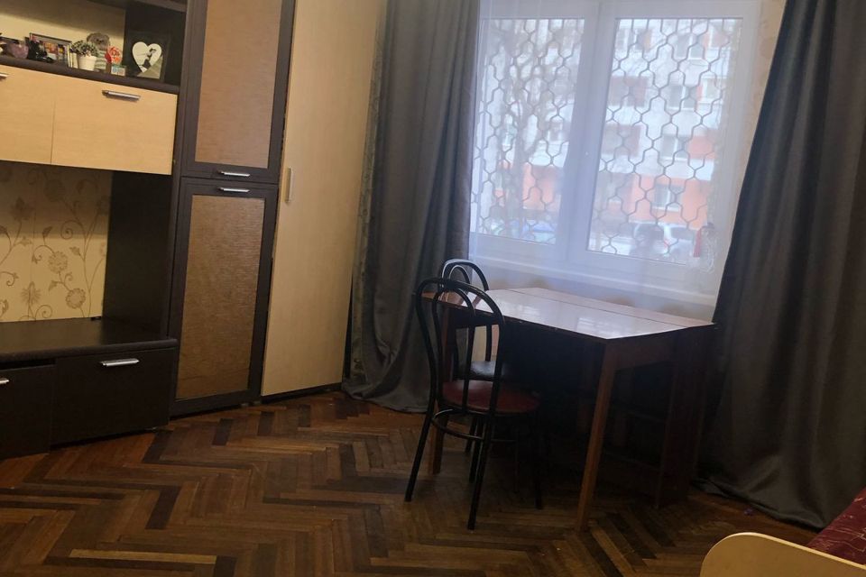 Продаётся 3-комнатная квартира, 56.8 м²