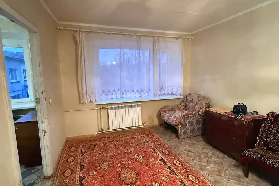Продаётся 4-комнатная квартира, 62.8 м²