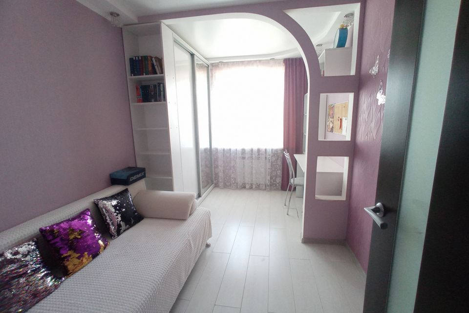 Продаётся 3-комнатная квартира, 62.3 м²