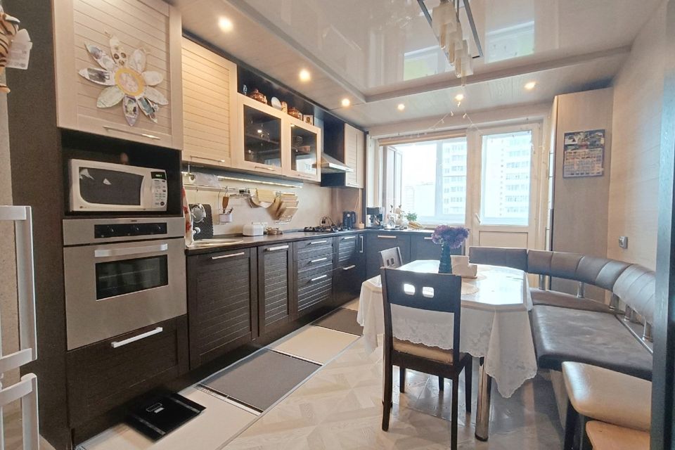 Продаётся 3-комнатная квартира, 77.7 м²