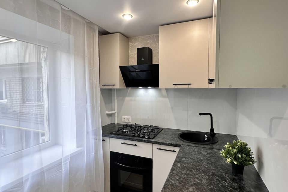 Продаётся 3-комнатная квартира, 57.1 м²