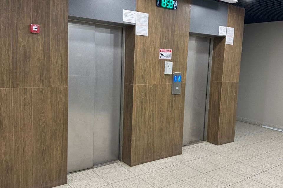 Продаётся 1-комнатная квартира, 42 м²