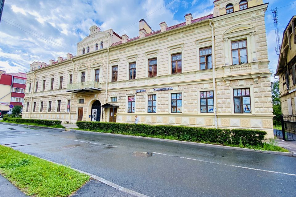 Продаётся 3-комнатная квартира, 85.2 м²