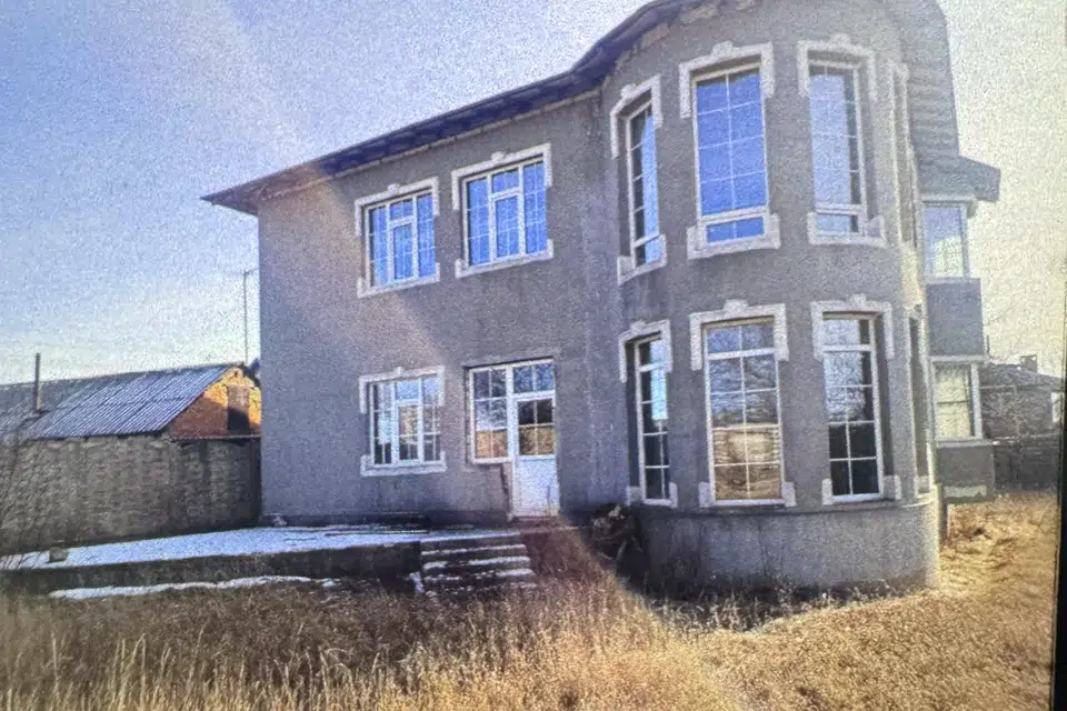 Продаётся 3-этажный дом, 437 м²
