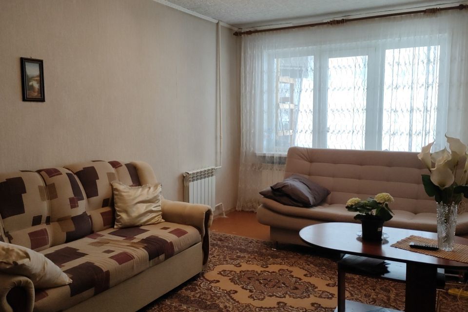Продаётся 2-комнатная квартира, 42.6 м²