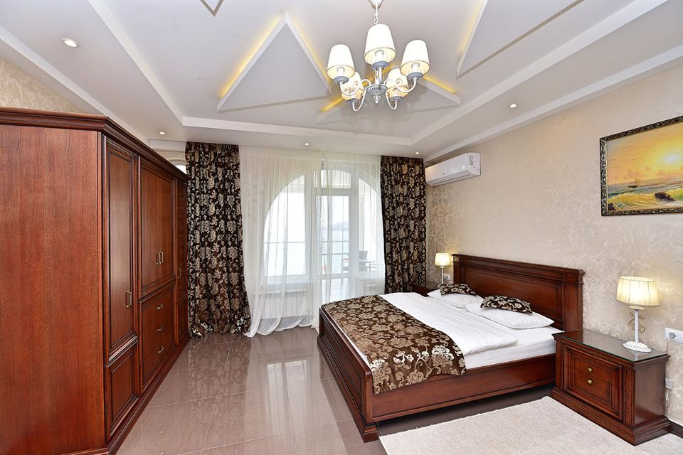 улица таврическая 2 ялта. букинг бронирование отелей крым ялта. сниму квартиру на улице щербака в ялте. гурзуф улица строителей 3. снять квартиру 2 в ялте.