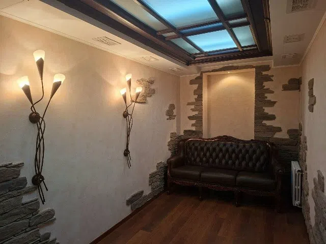 Продаётся 5-комнатная квартира, 197 м²