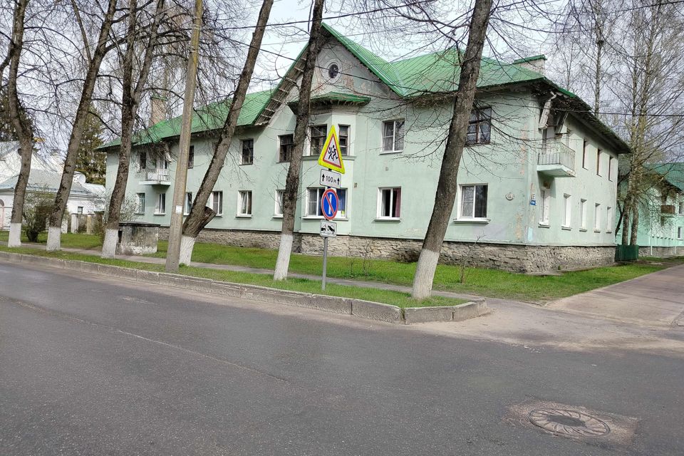 Продаётся 2-комнатная квартира, 42.4 м²