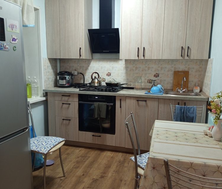 Продаётся 3-комнатная квартира, 57.4 м²