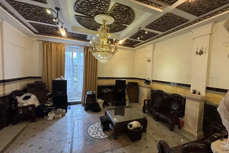 Продаётся 3-этажный дом, 500 м²