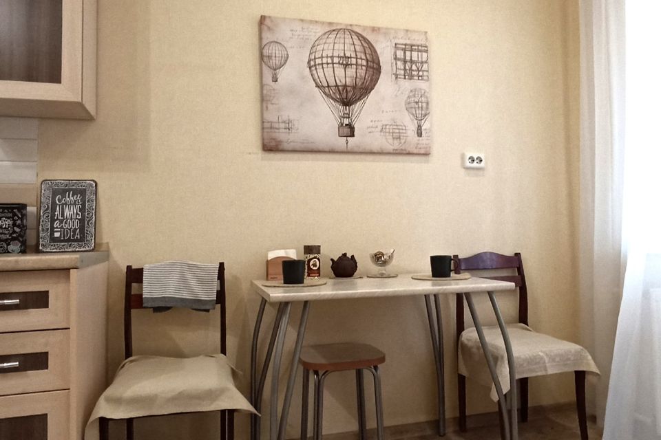 Продаётся 1-комнатная квартира, 40.3 м²