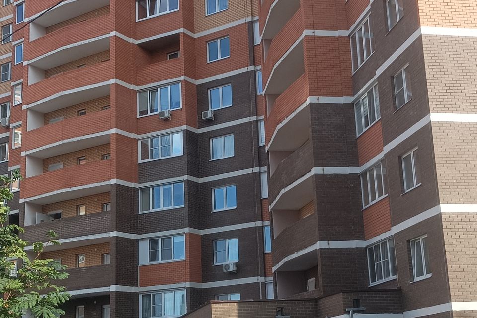 Продаётся 2-комнатная квартира, 60.2 м²