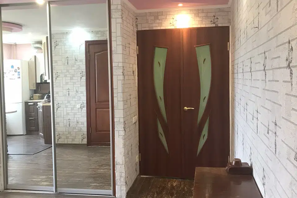 Продаётся 4-комнатная квартира, 74 м²