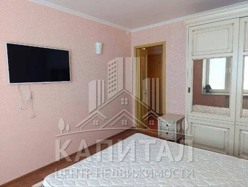 Продаётся 2-комнатная квартира, 77 м²