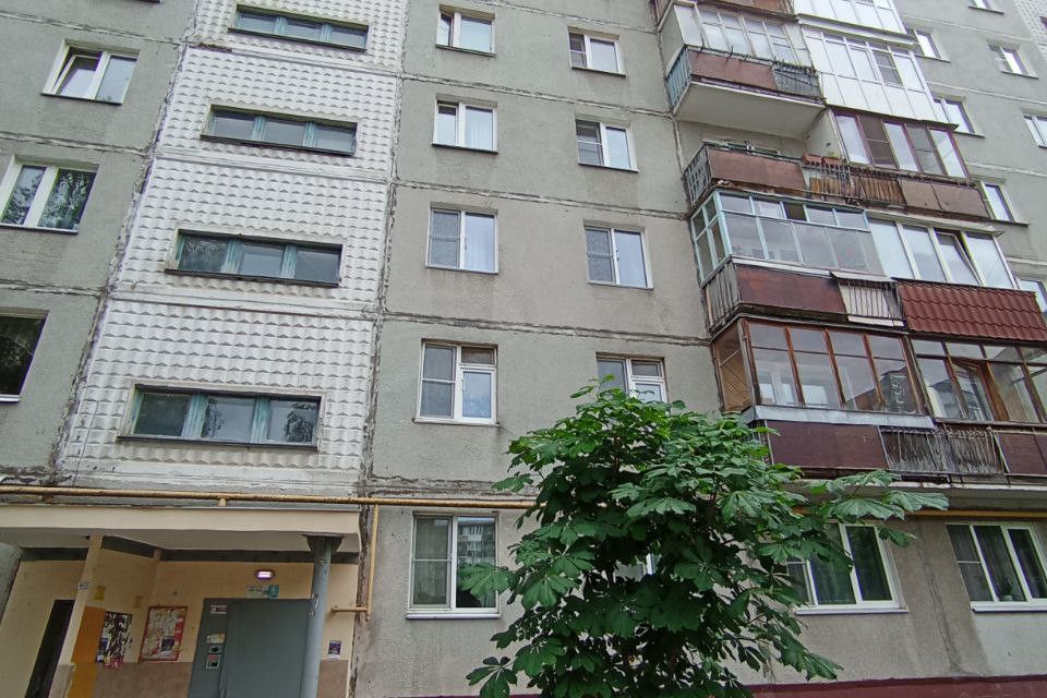 Продаётся 4-комнатная квартира, 70 м²