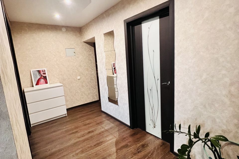 Продаётся 2-комнатная квартира, 56.9 м²