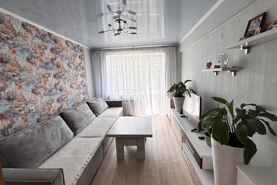 Продаётся 3-комнатная квартира, 60.7 м²