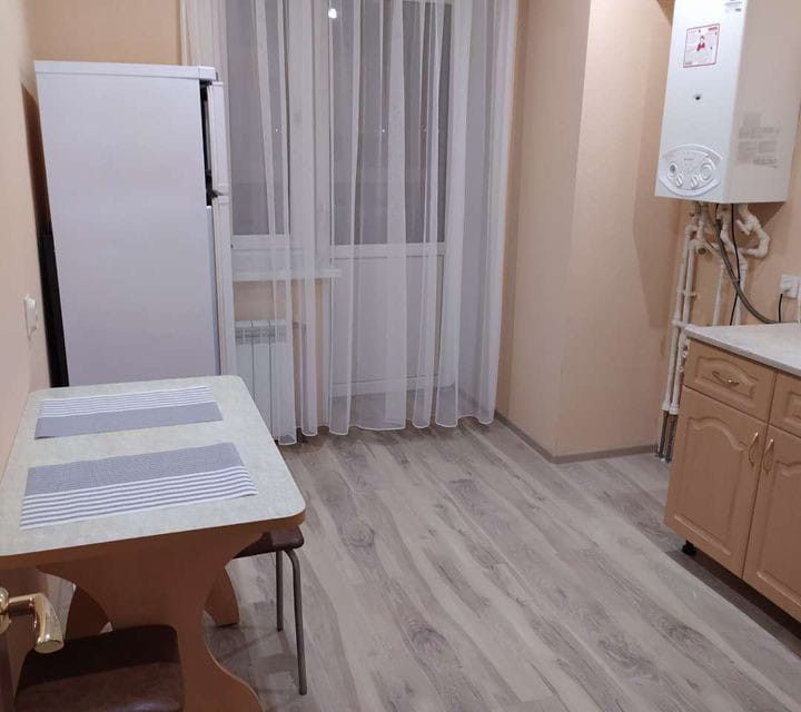 Продаётся 1-комнатная квартира, 38 м²