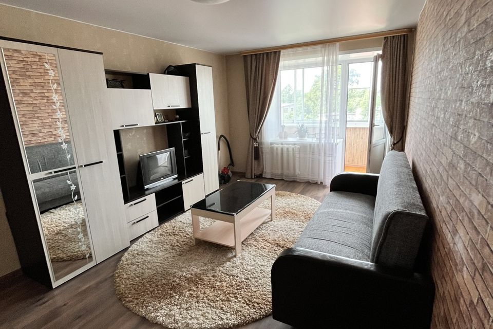 Продаётся 1-комнатная квартира, 35.6 м²