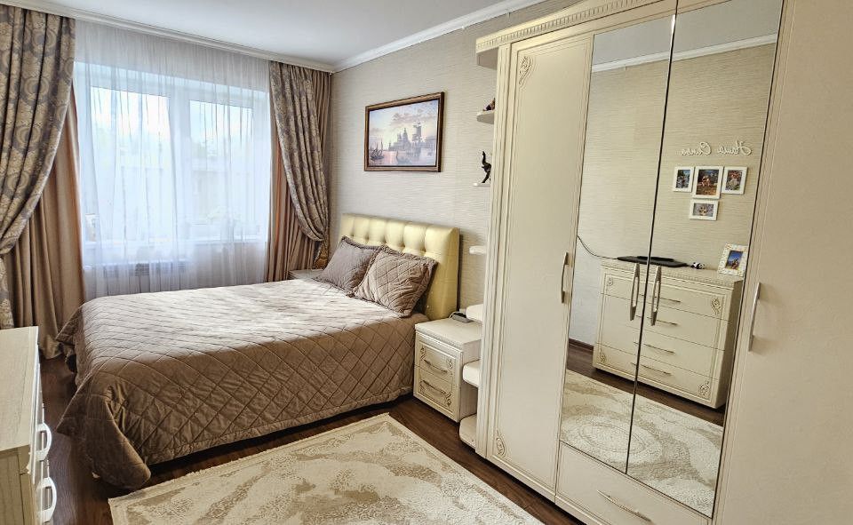Продаётся 2-комнатная квартира, 65 м²