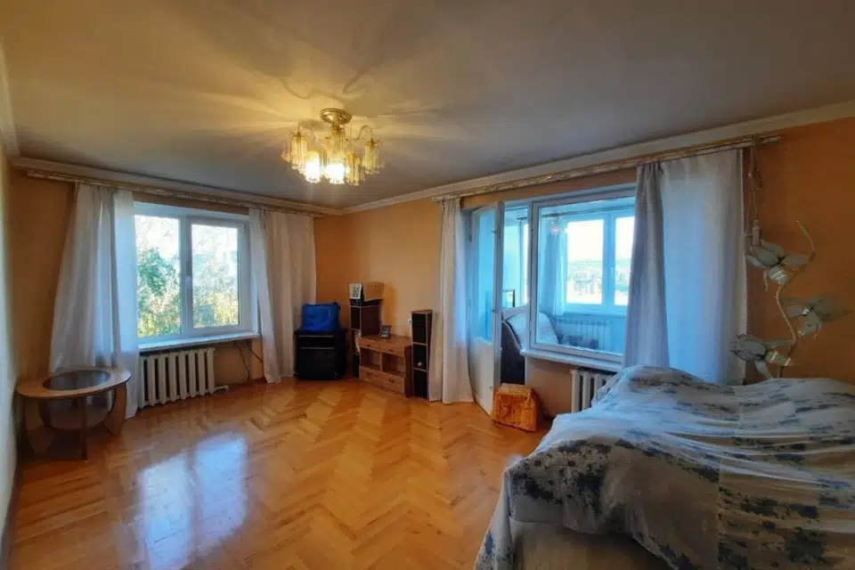 Продаётся 2-комнатная квартира, 56.3 м²