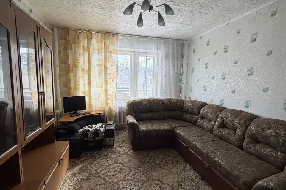Продаётся 1-комнатная квартира, 37.8 м²