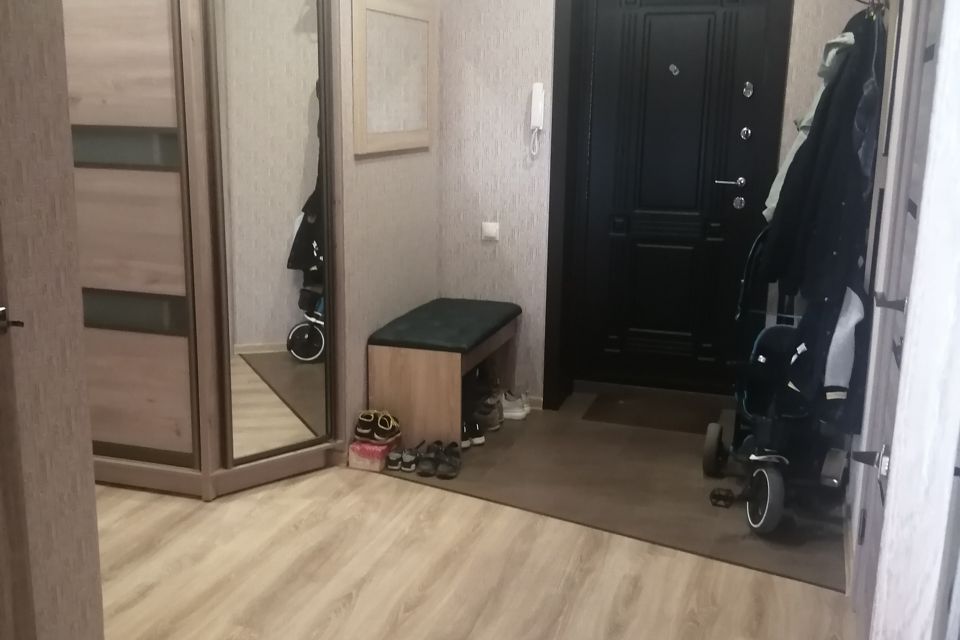 Продаётся 2-комнатная квартира, 61.4 м²
