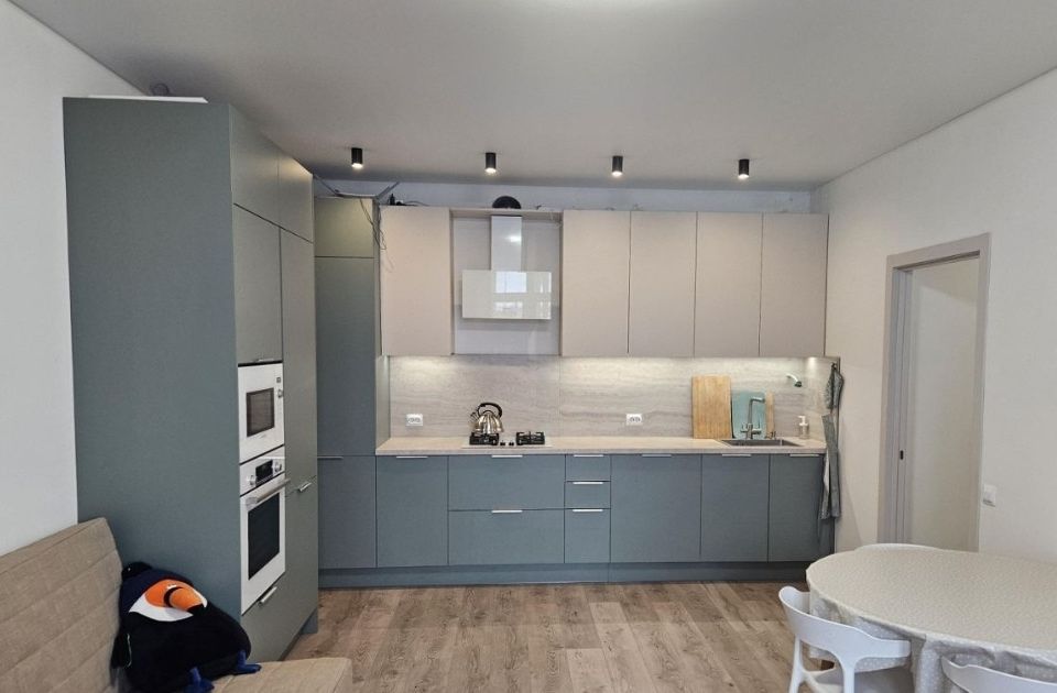 Сдаётся 3-комнатная квартира, 83 м²