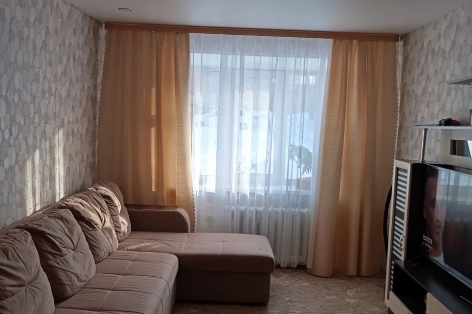 Продаётся 3-комнатная квартира, 50.7 м²
