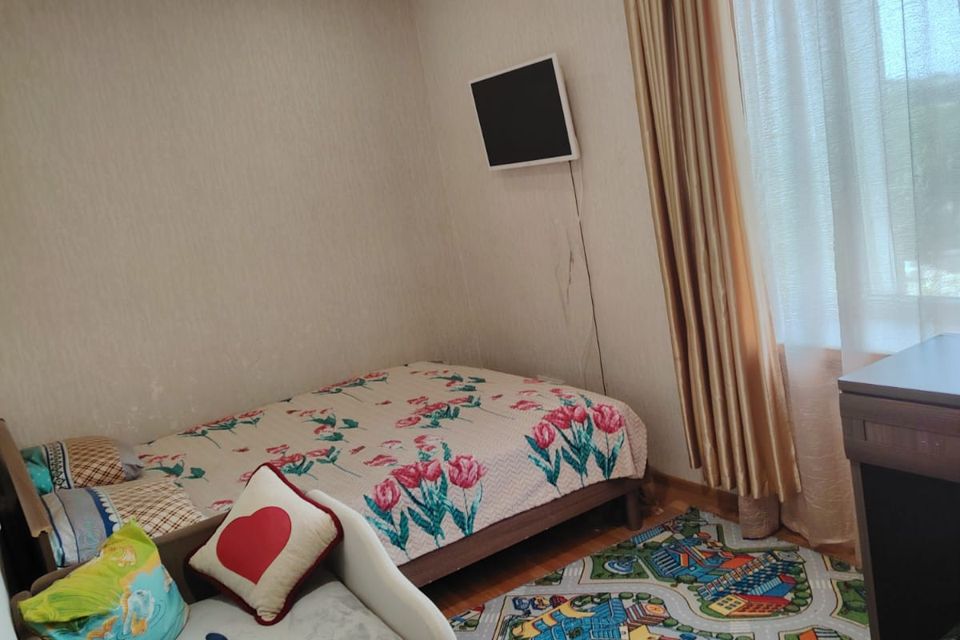 Продаётся 2-комнатная квартира, 42.5 м²