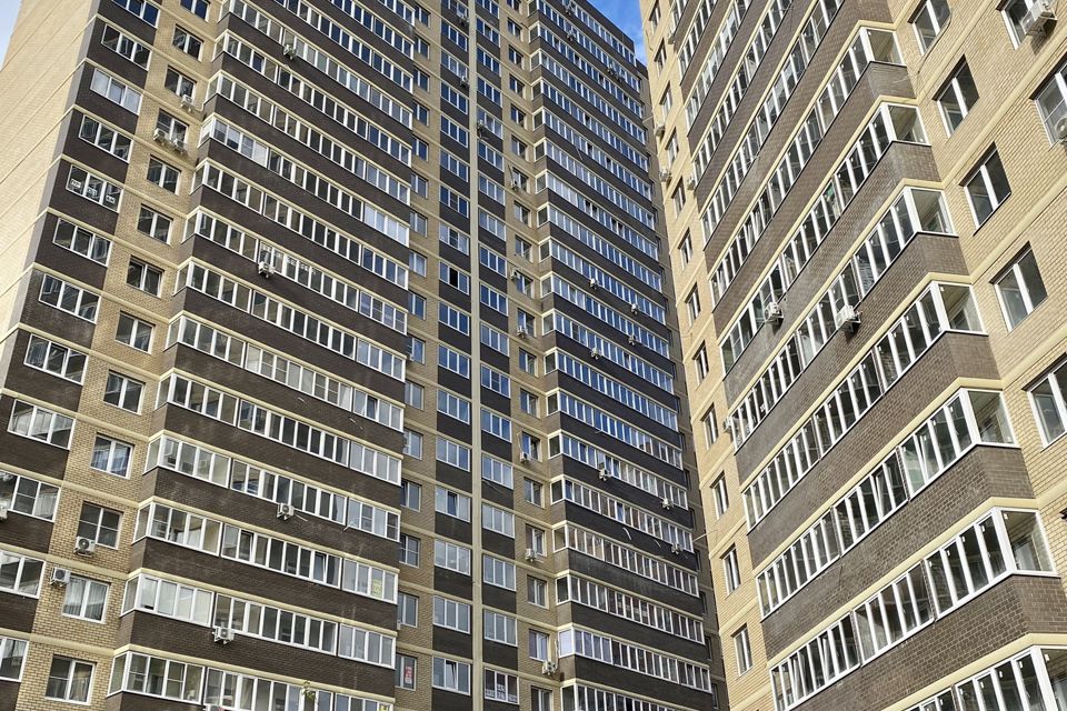 Продаётся 2-комнатная квартира, 56.8 м²