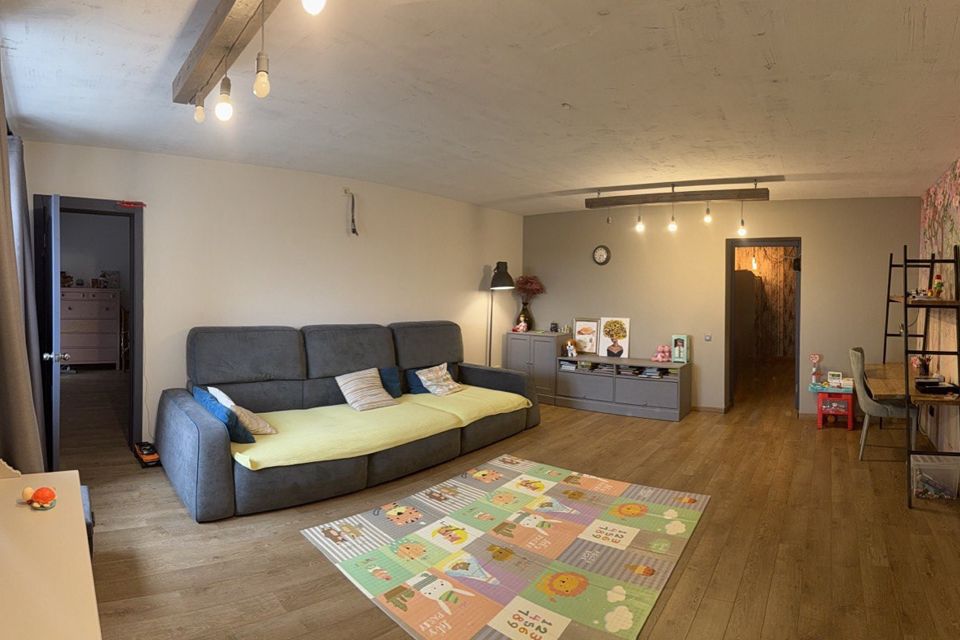 Продаётся 3-комнатная квартира, 113 м²