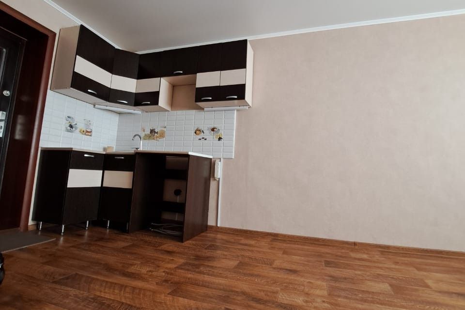 Продаётся комната в 1-комн. квартире, 18 м²
