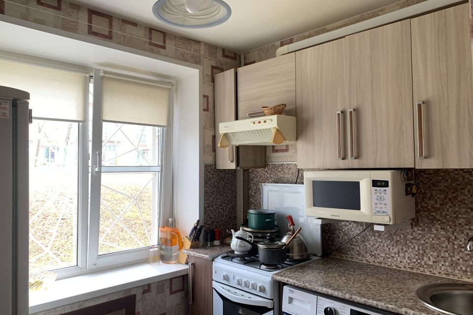 Продаётся 2-комнатная квартира, 42.4 м²