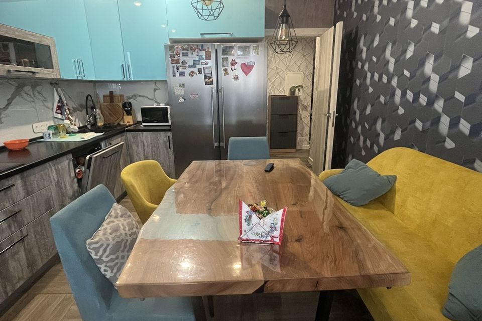 Продаётся 3-комнатная квартира, 79.3 м²