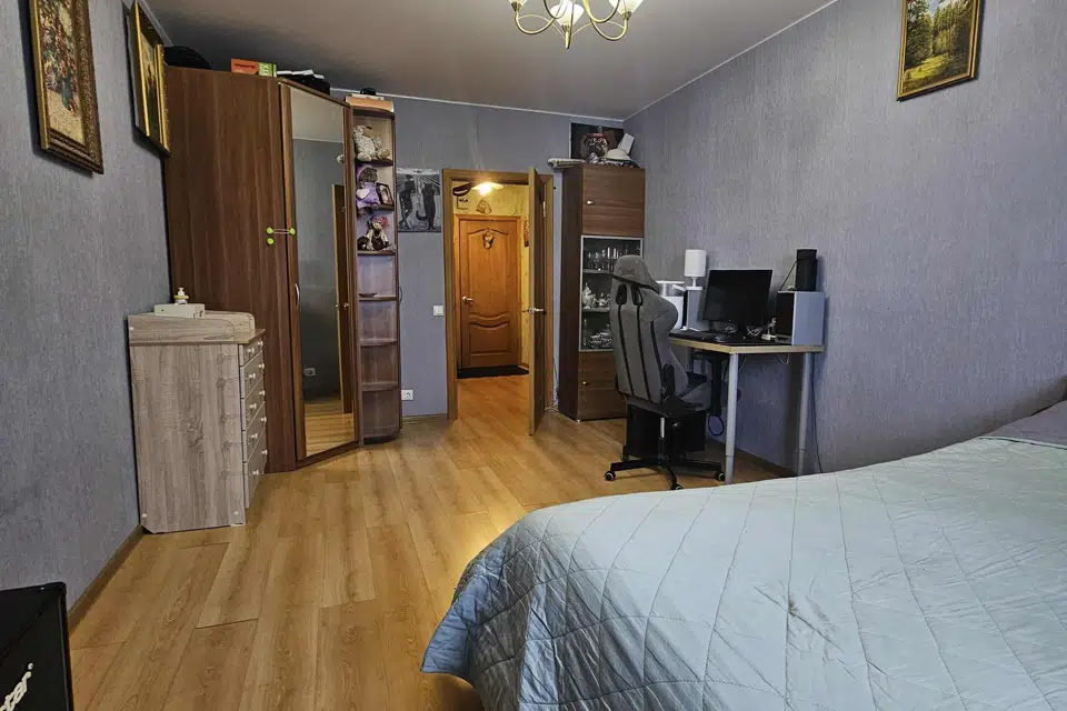 Продаётся 1-комнатная квартира, 42 м²