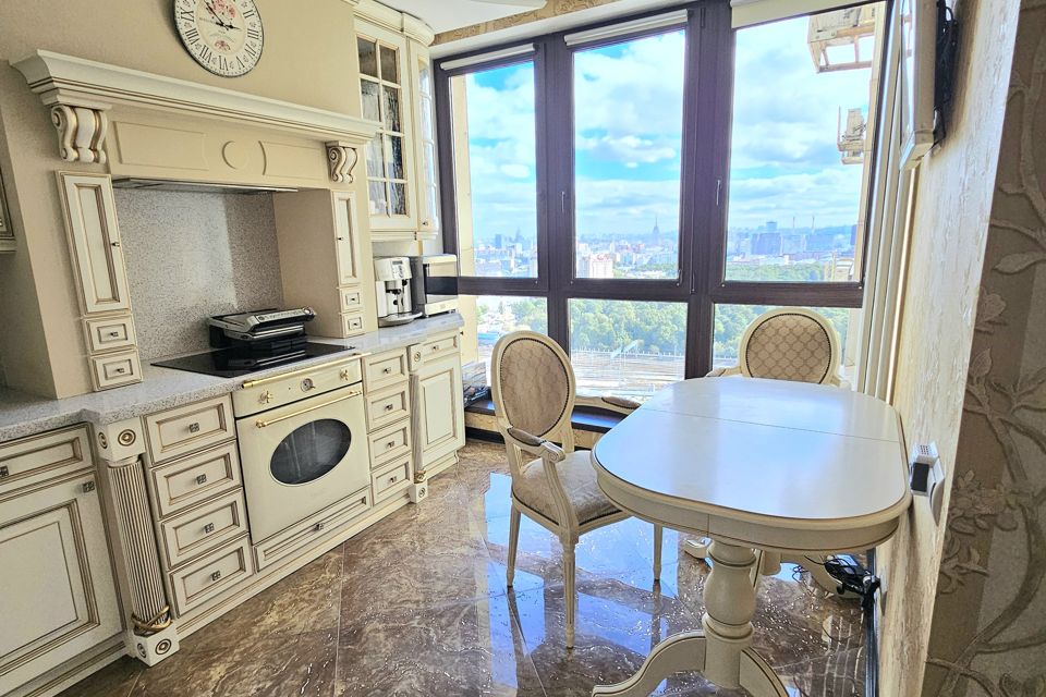 Продаётся 2-комнатная квартира, 55 м²
