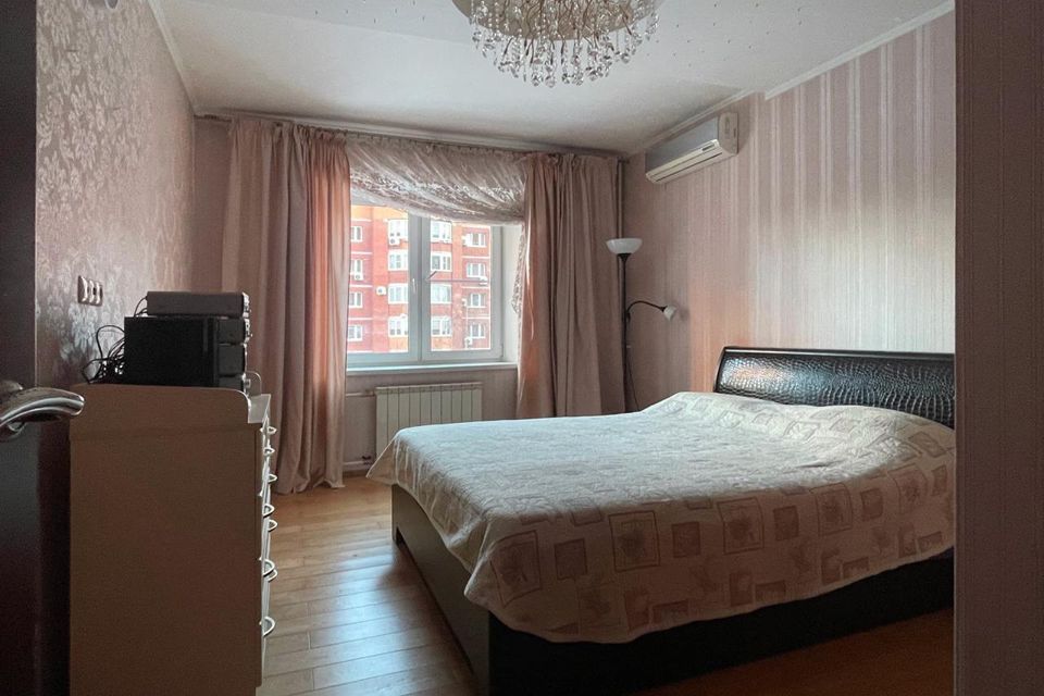 Продаётся 3-комнатная квартира, 101.5 м²