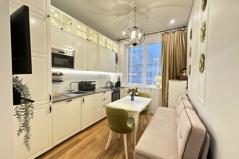 Продаётся 1-комнатная квартира, 48 м²
