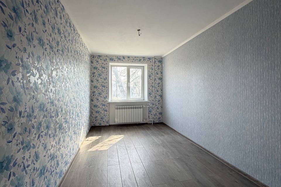 Продаётся 3-комнатная квартира, 59.8 м²