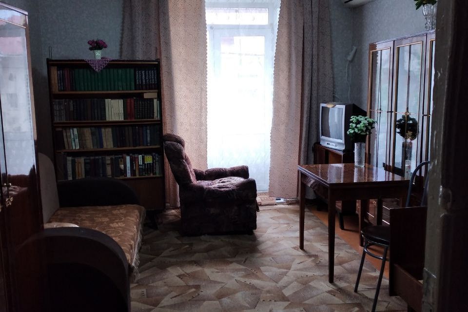 Продаётся 2-комнатная квартира, 63.3 м²